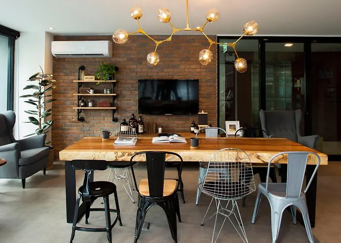 Parrish Serviced Aparthotel Bangkok